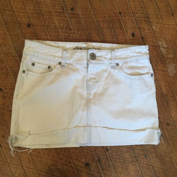 American Eagle bleached white size 4 denim Y2K miniskirt - Picture 1 of 3